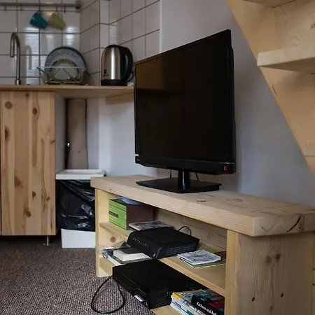 Victoria Poshtel Studio Apartment *